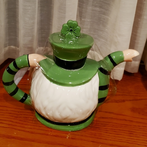 Johanna Parker Carnival Cottage Leprechaun Teapot - Picture 4 of 5